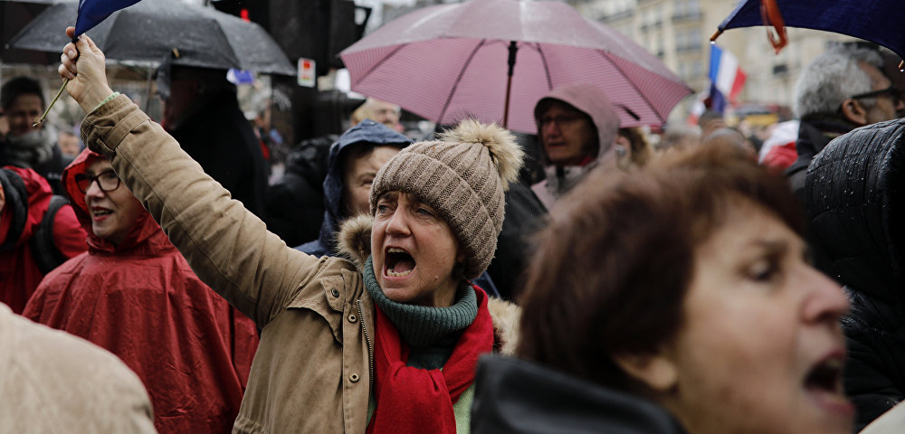 Митинг протестующих «Красные шарфы» в Париже, 27 января 2019