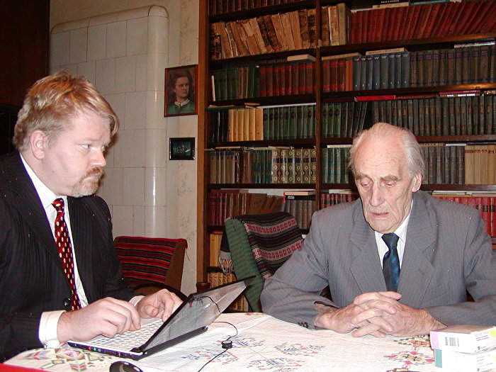 Йохан Бекман (слева) и Герой Советского Союза Арнольд Мери