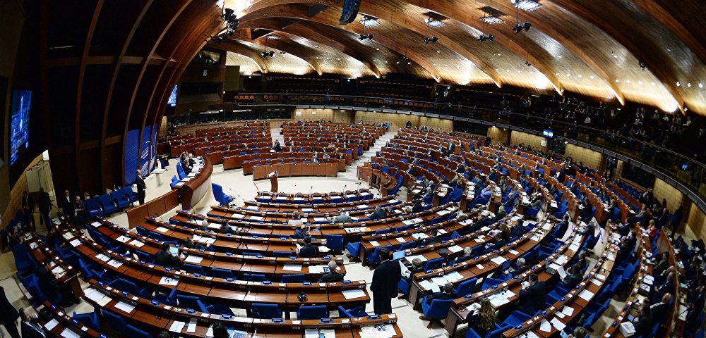 Делегаты в зале на пленарном заседании зимней сессии Парламентской ассамблеи Совета Европы (ПАСЕ). Архивное фото