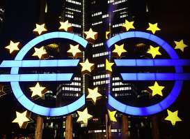 Логотип Центрального европейского банка во Франкфурте.