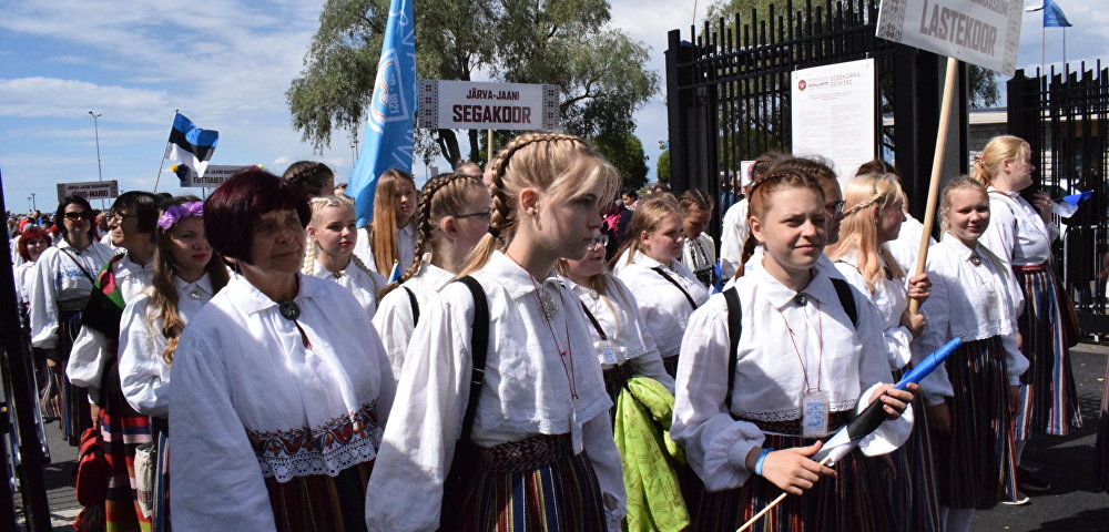 Участники праздника песни и танца в Таллине, 7 июля 2019