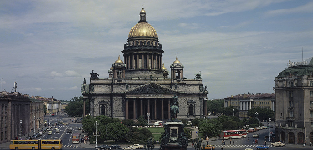 Собор преподобного Исаакия Далматского, более известный как Исаакиевский собор в Ленинграде.