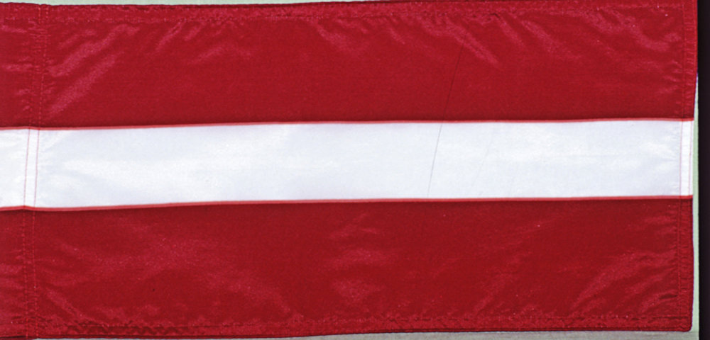 Государственный флаг Латвийской Республики.