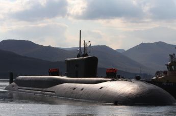Российская атомная подводная лодка стратегического назначения проекта 955 "Владимир Мономах"